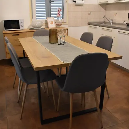 Feriehus Erna *